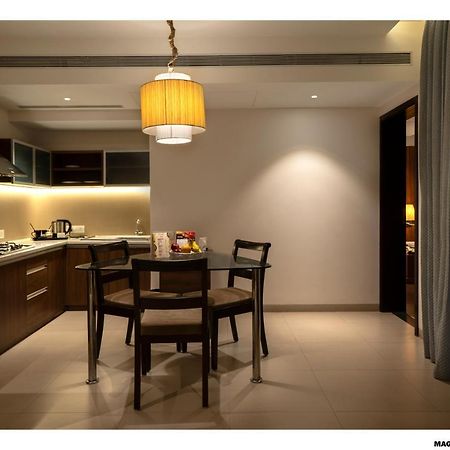 Cocoon Hotel Pune Bagian luar foto