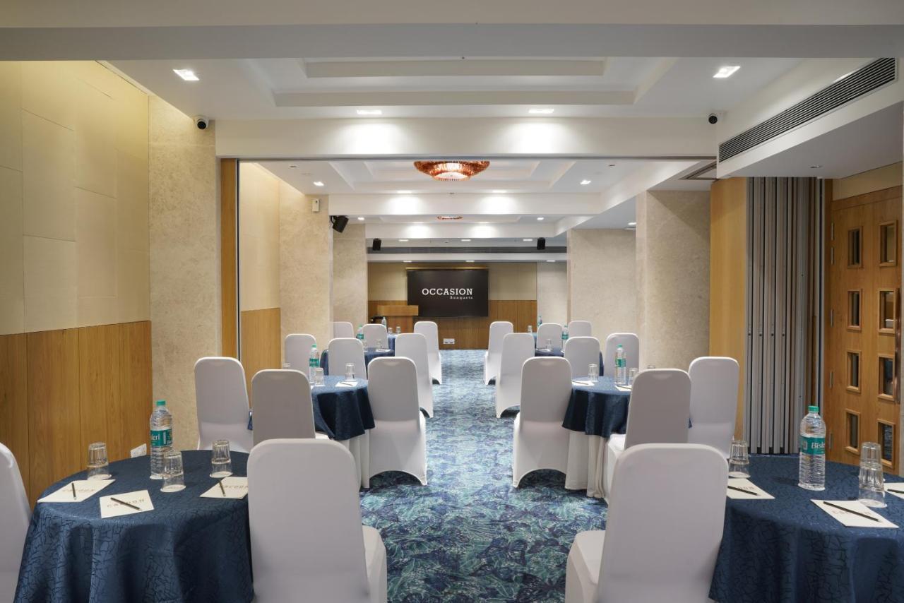 Cocoon Hotel Pune Bagian luar foto