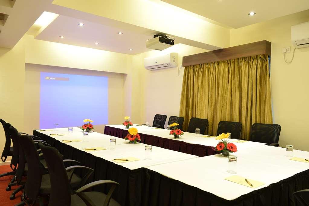 Cocoon Hotel Pune Fasilitas foto